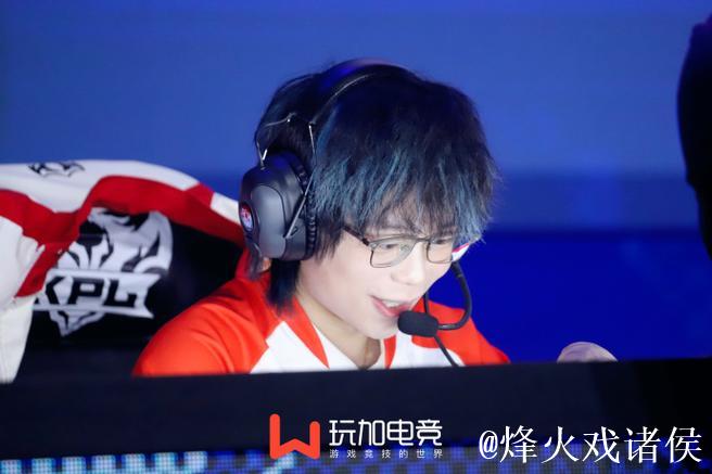 成都AG超玩会正式宣布AG钟意加入队伍 成都AG超玩会正式宣布AG钟意加入队伍